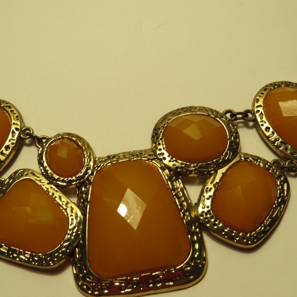 Apricot Colored Statement Necklace - Picture 3 of 8
